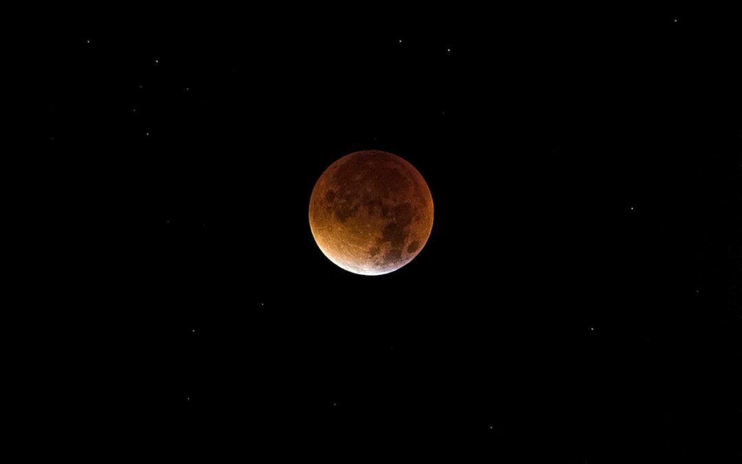 Misteriosa Luna Llena, «el enano»